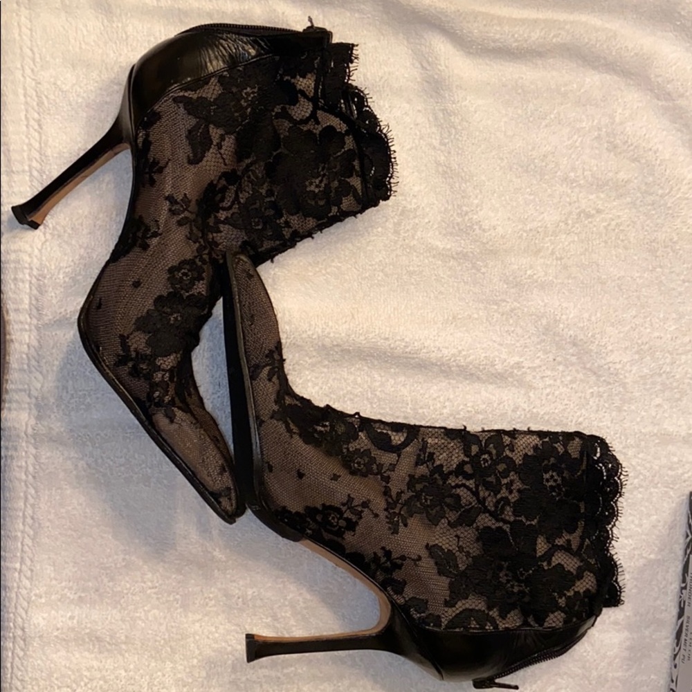 Manolo Blahnik lace heels